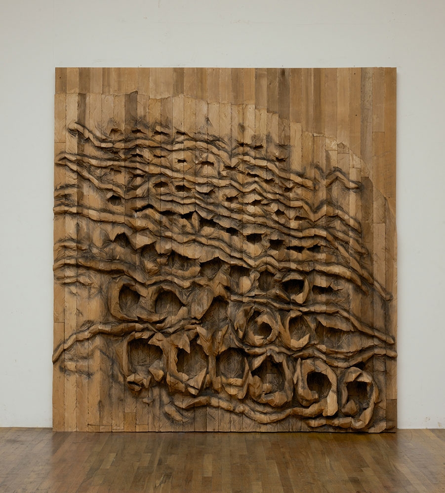 Ursula von Rydingsvard, thread terror, cedar and graphite, 2016, 106 x 101 x 13 inches. Artwork © Ursula von Rydingsvard. Photograph by Jerry L. Thompson, courtesy of Ursula von Rydingsvard and Galerie Lelong & Co., New York. Ursula von Rydingsvard, thread terror, cedar and graphite, 2016, 106 x 101 x 13 inches. Artwork © Ursula von Rydingsvard. Photograph by Jerry L. Thompson, courtesy of Ursula von Rydingsvard and Galerie Lelong & Co., New York.