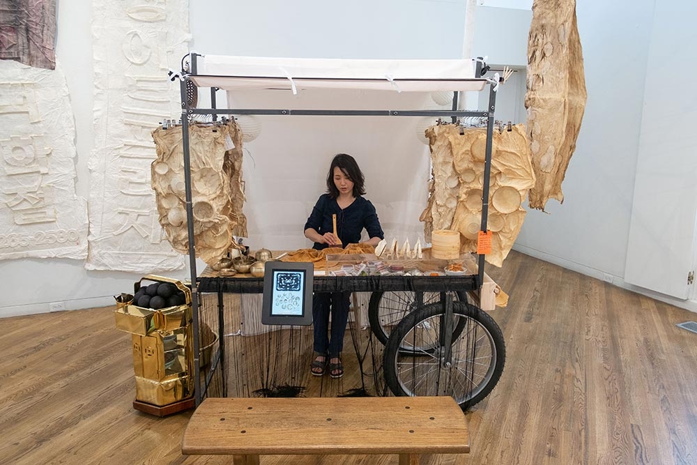 Sammy Lee, “Street Art Cart,” steel tube, bicycle wheel and suitcase, 2018. Sammy Lee, “Street Art Cart,” steel tube, bicycle wheel and suitcase, 2018.
