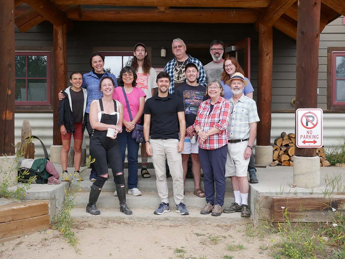 Group photo in front of building