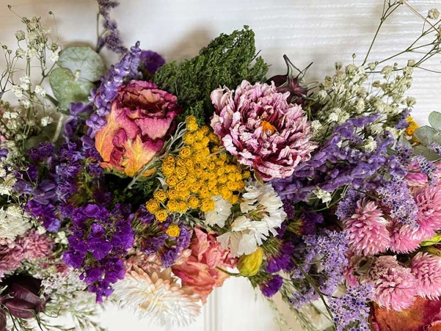 White Statice Dried Flowers - The Parsons Wreath Company