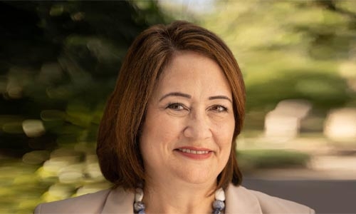 Donna McGinnis headshot