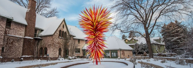 Dale Chihuly, Colorado, glass, 2014. Purchased with funds provided by Robert and Judi Newman, The R.C. Kemper Charitable Trust, UMB Bank, n.a., Trustee, and John and Ginny Freyer. © 2021 Chihuly Studio / Artists Rights Society (ARS), New York.