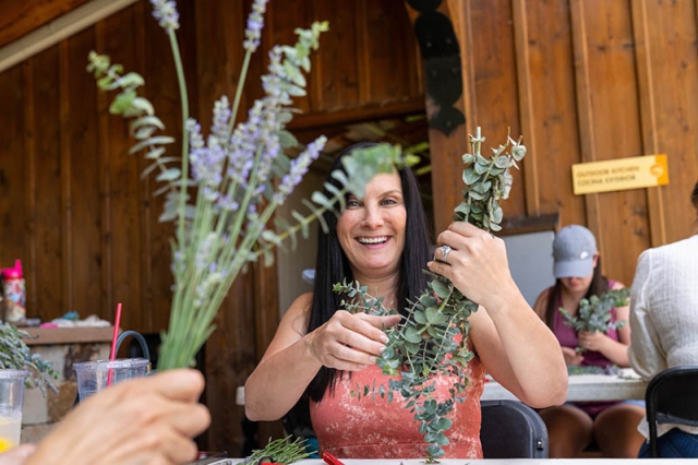 flower arranging